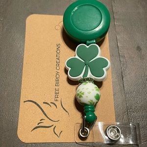 🍀✨💚 St Patrick’s Day Badge Reel